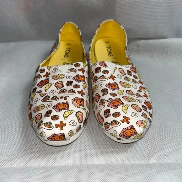 TOMS good morning breakfast pattern shoes size 8 - Picture 3 of 5